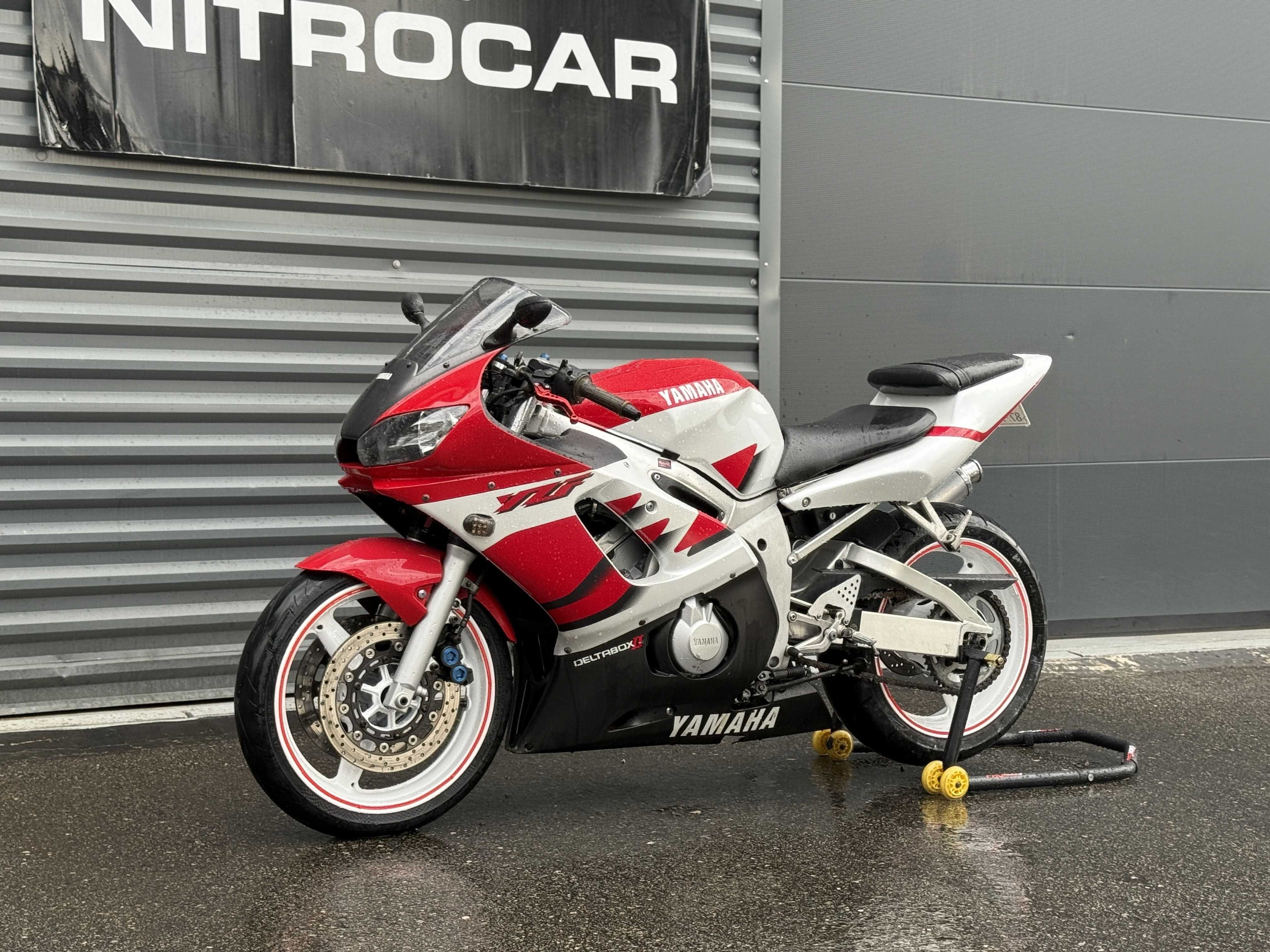 YAMAHA YZF R6 600
