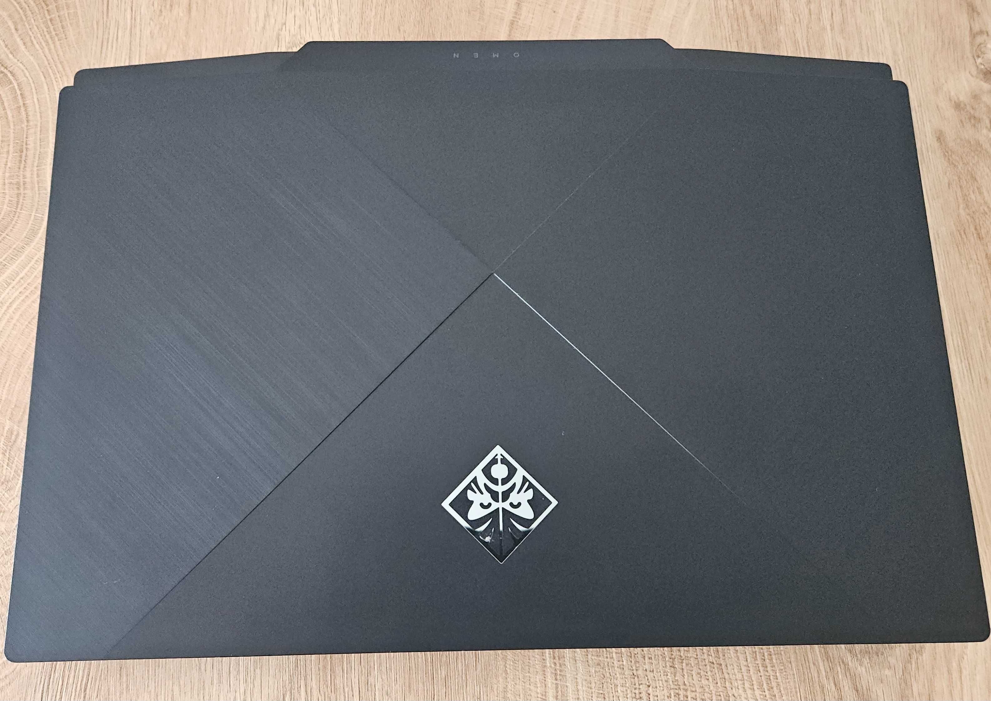 HP OMEN 17 i7-10750H/32GB RTX2060 1.5TB