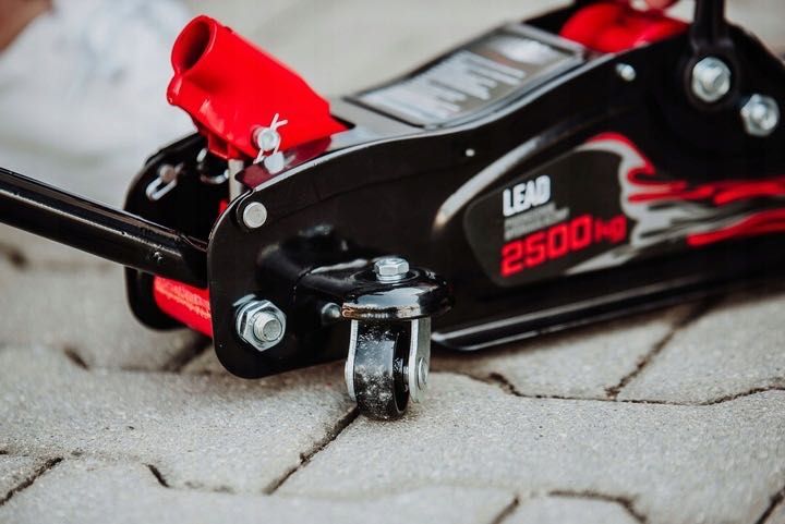 Podnośnik Samochodowy Żaba Lewarek Niskoprofilowy Punkt.2500Kg Solidny