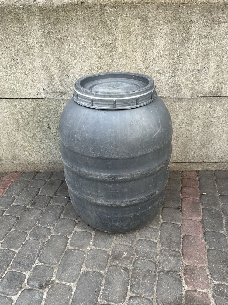 Beczka plastikowa 160l na wodę, deszczówkę, nawóz, paszę, ziarno, 160