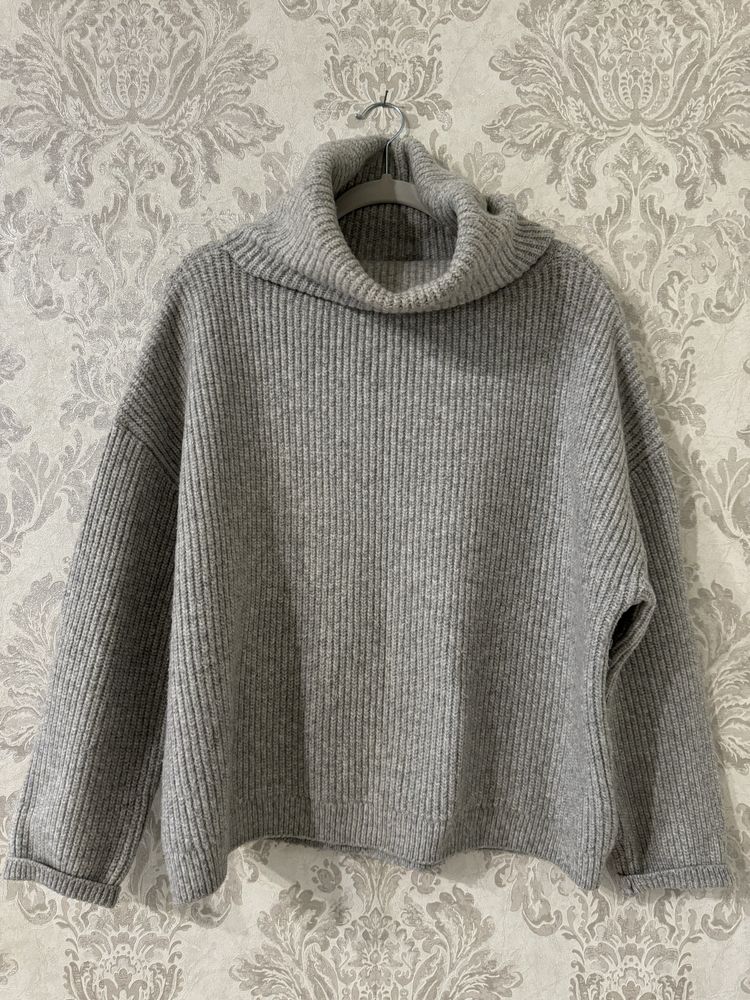 Свитер H&M серого цвета