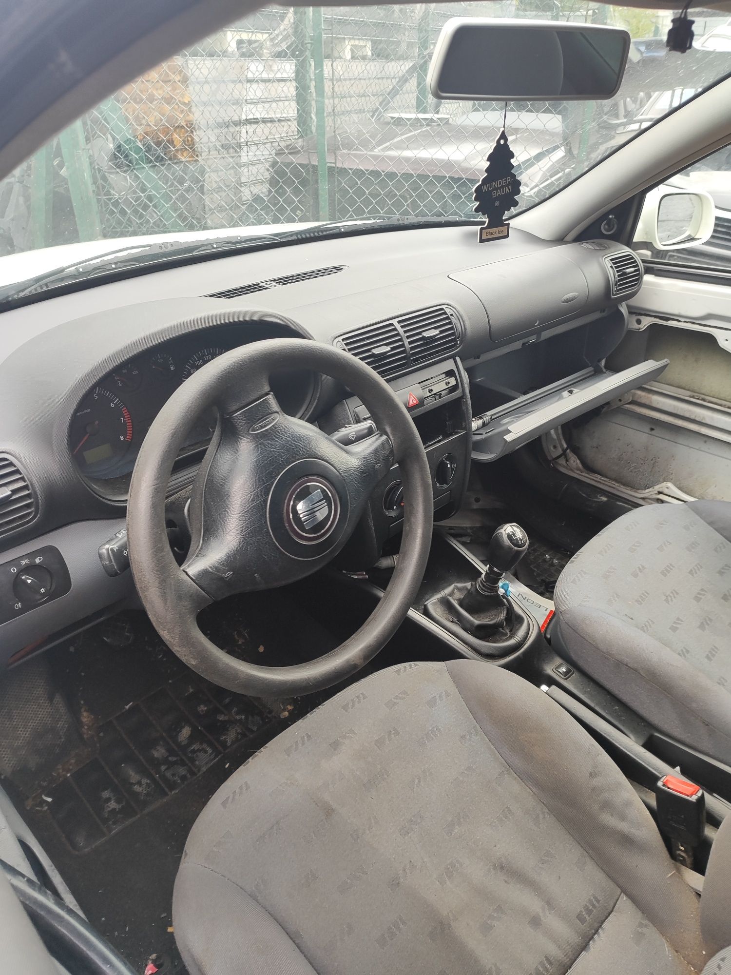 Seat Leon klapa tył