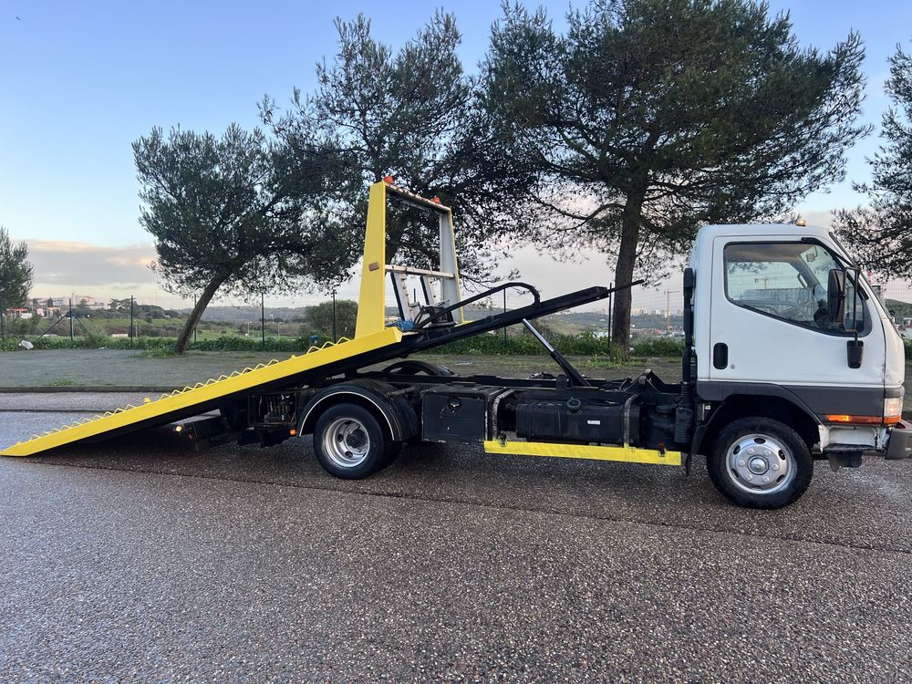 Mitsubishi canter (Pronto Socorro) Pesado