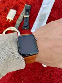 Гарний Стан Apple Watch 42 mm Чорний + Захисне скло + Ремінці