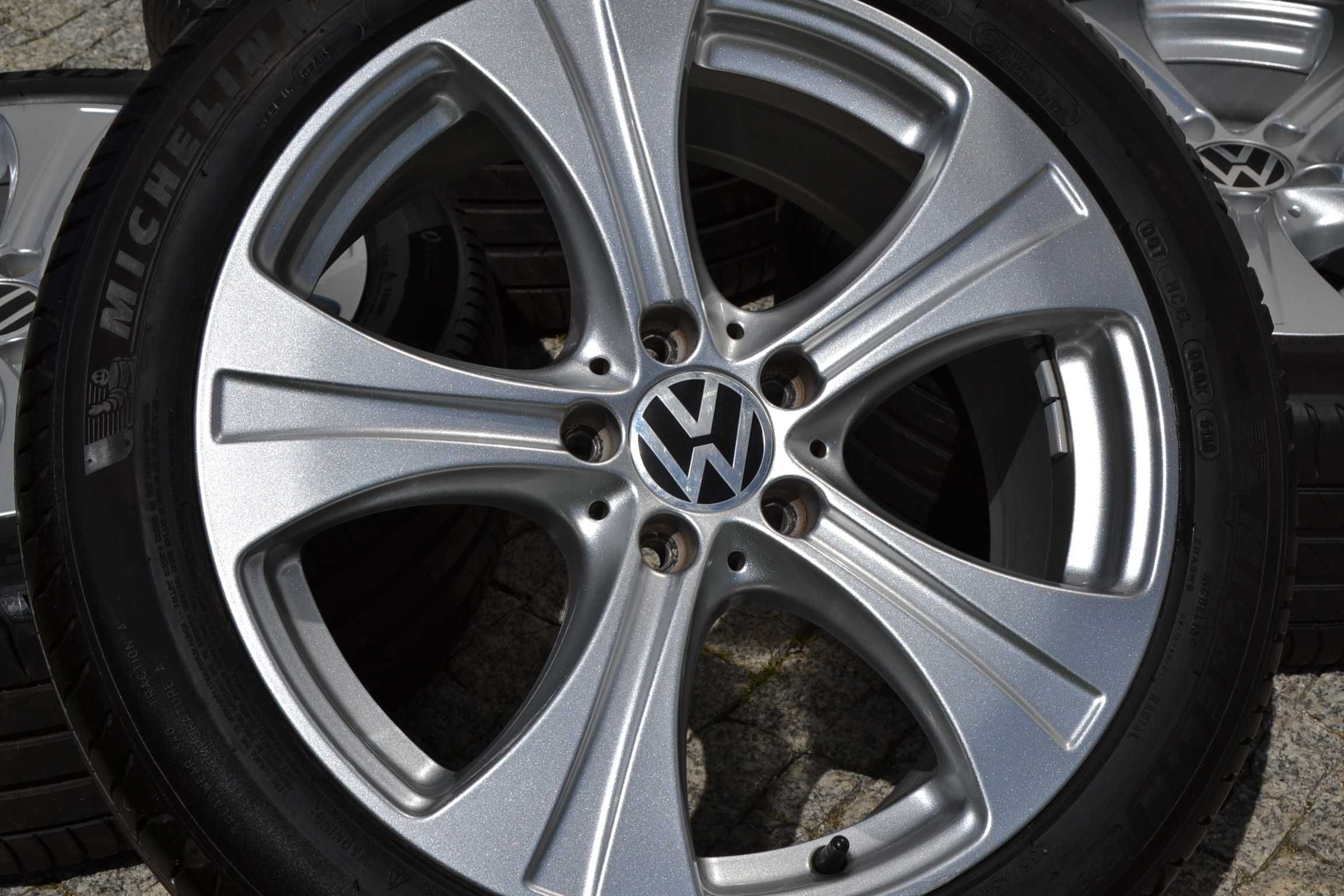 Koła Lato Skoda SuperB 3 Vw Passat Seat 235/45/18 Michelin