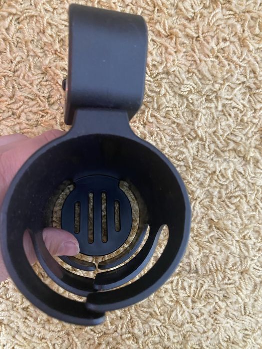 Універсальний тримач бутилочки чи стакана для коляски