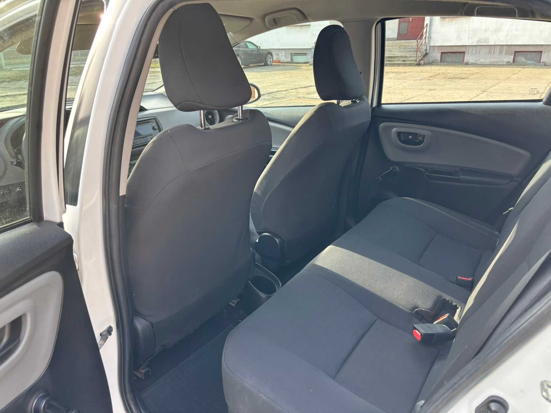Wynajem Toyota Yaris Hybrid 100 Instalacja gazowa Premium Łomża