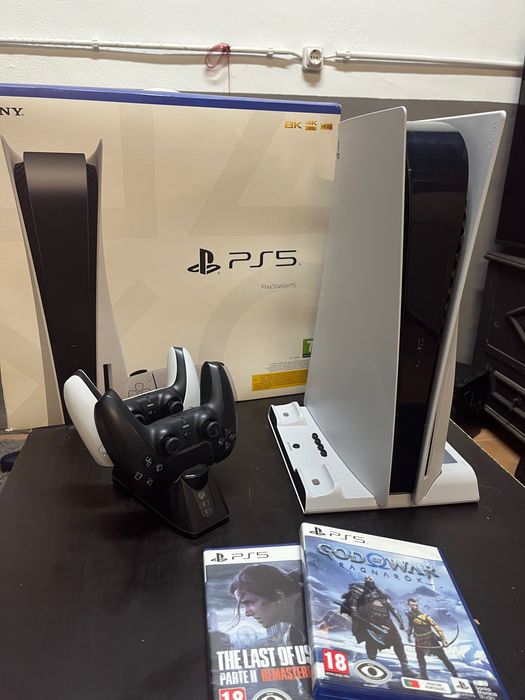 Ps5 semi nova com adereços