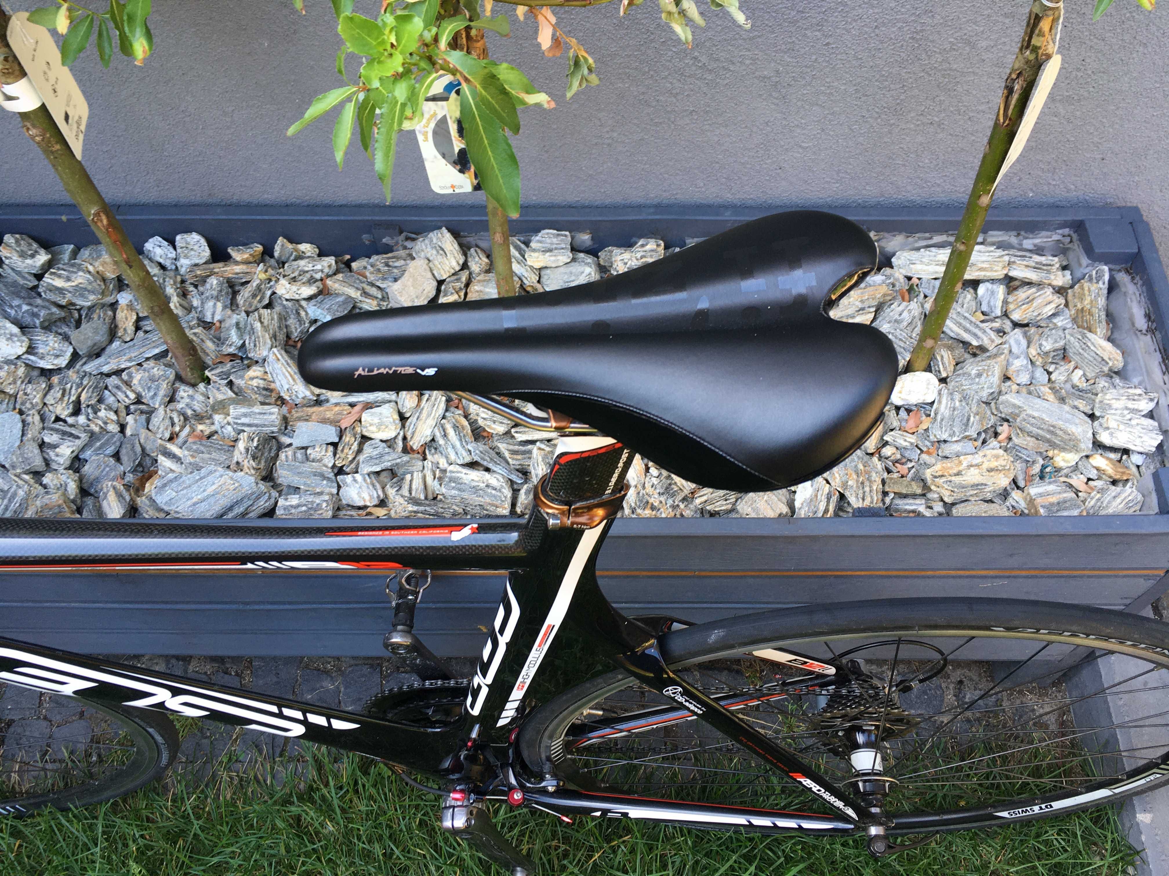 Felt B12 karbon rower szosowy triathlon gravel Ultegra dt swiss fizik.