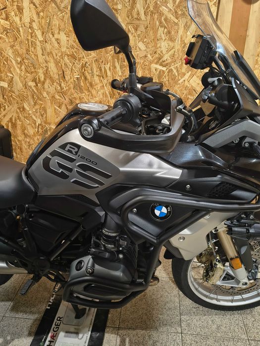 GS 1200 rebaixada de fábrica 2018 Nacional.