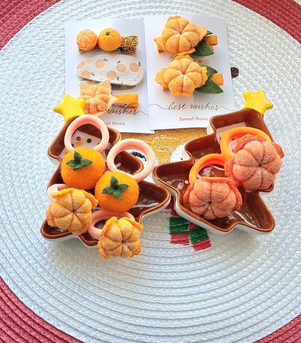 Новорічні аксесуари для волосся заколки,резинки,бантики,обручі