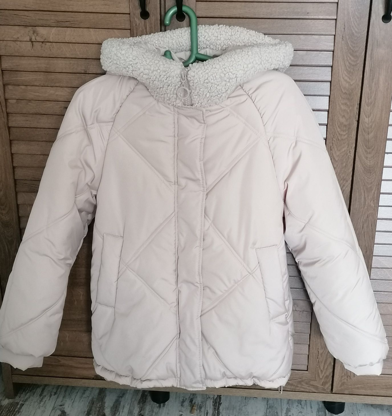 Зимова куртка нова
