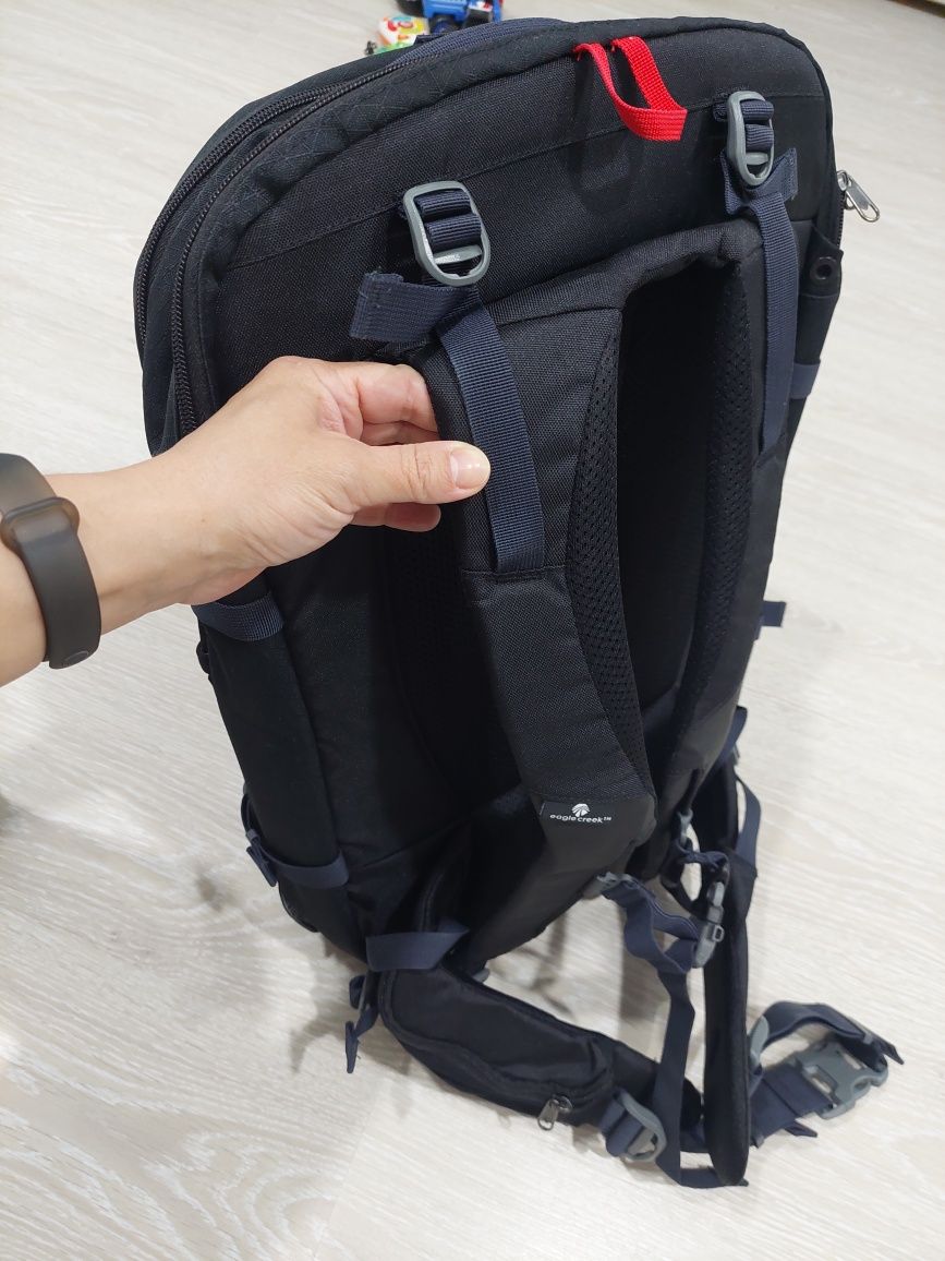 Рюкзак для подорожей з відділенням для ноутбука