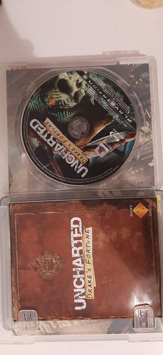 Uncharted 1 e Assassin's Creed II e God of War 3 - PS3