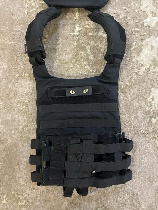 Продам плитоноску M-Tac Cuirass Elite Black