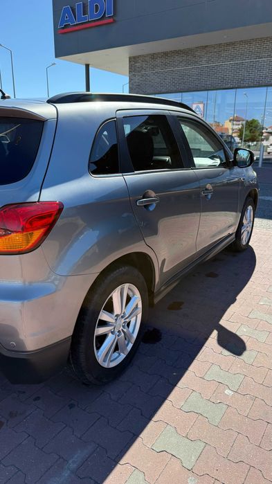 Mitsubishi ASX 1.8 Di-D Invite 2011 – Turbo novo, CarPlay, impecável