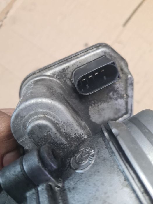 Дросільна заслонка Дросельна заслінка BMW E83 E87 E90 E91 779148103