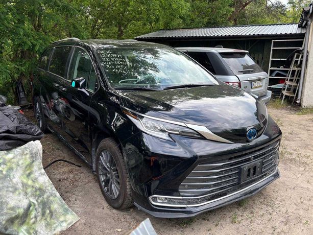 Części Toyota  sienna drzwi , lampy , klapy, maski , zawie xl 40 2021-