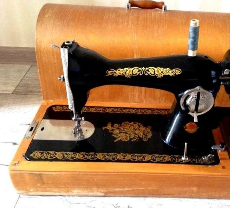 Швейная машина Подольск класса 2М