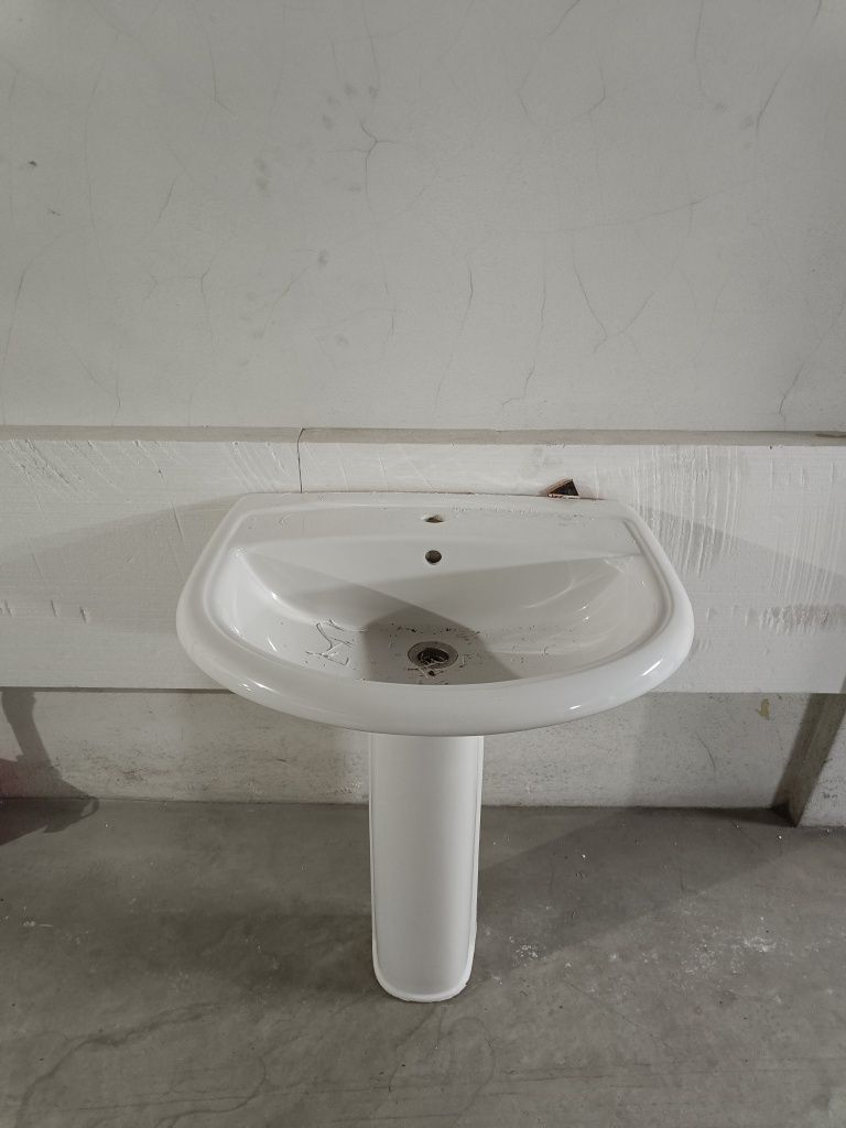 Lavatório WC em louça