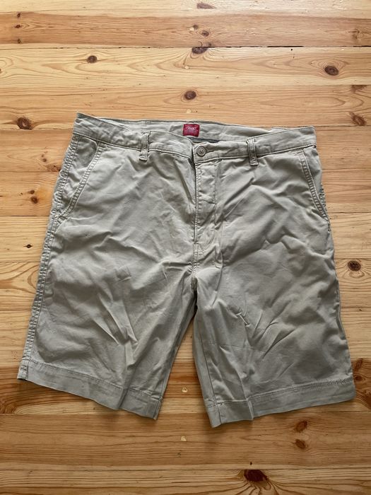 Шорти Levis розміру L