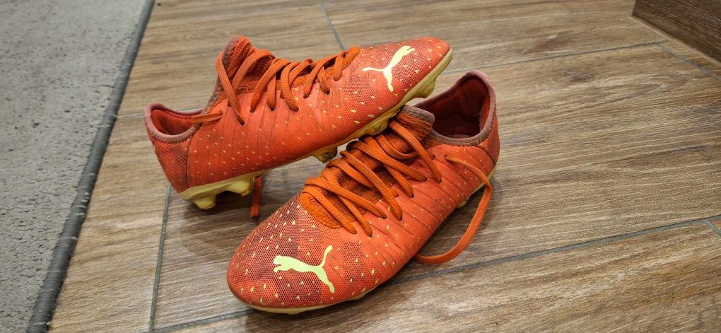 Buty piłkarskie puma future pomarańczowe