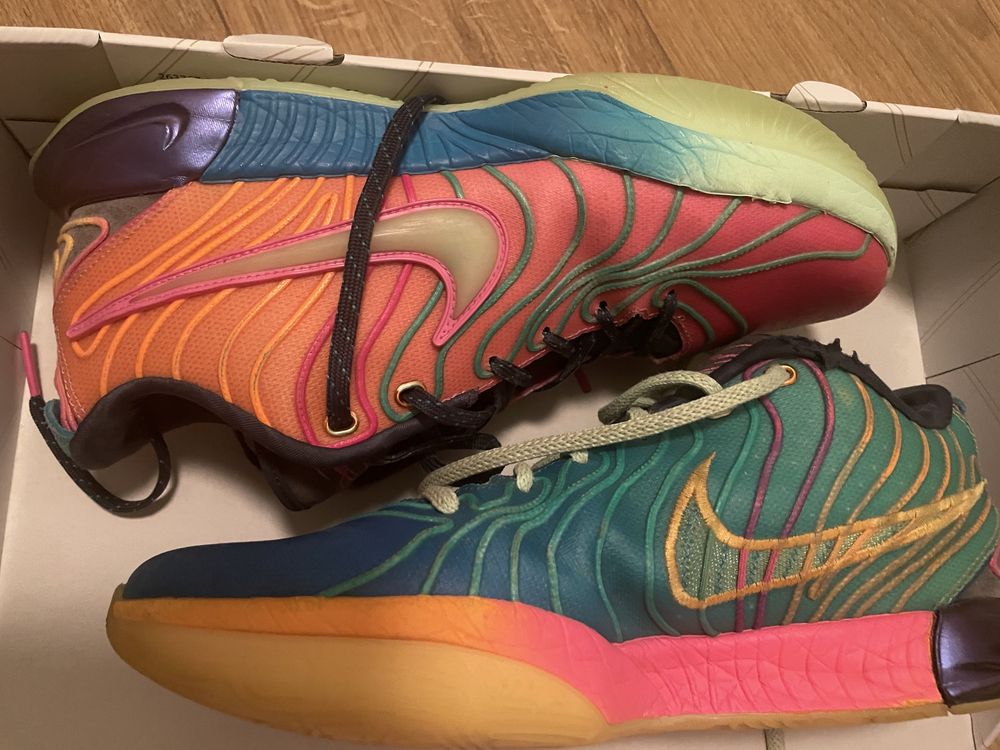 Tenis Basquetebol Nike LeBron XXI