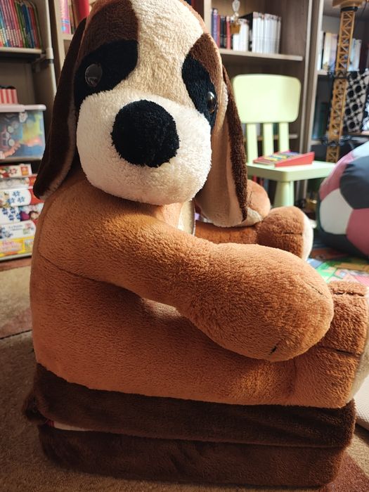 Fotel pies pluszowy rozkładany