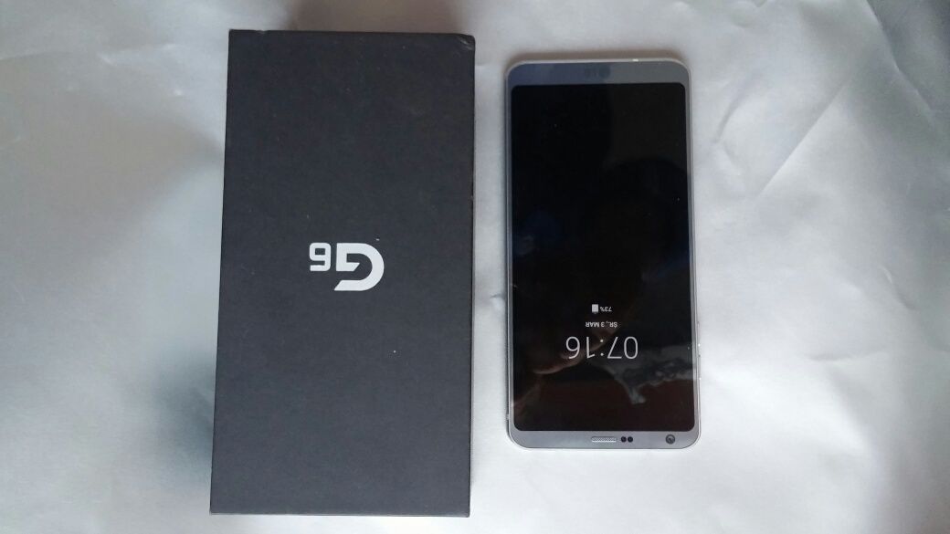 Lg G6 bez simlock 32 Gb 4 Gb Ram jak nowy