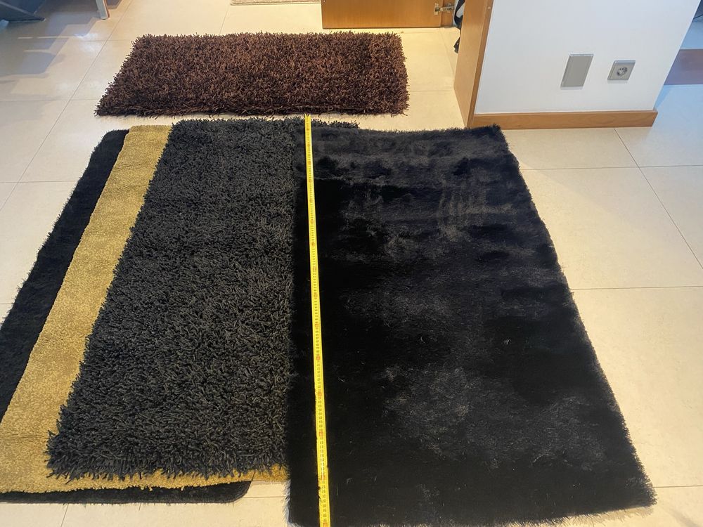 Tapetao 150 cm x 80cm 3 pretis e tons dourados e 1 castanho