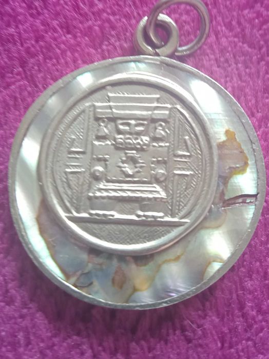 Wisiorek meksykański srebro próby 800, muszla abalon