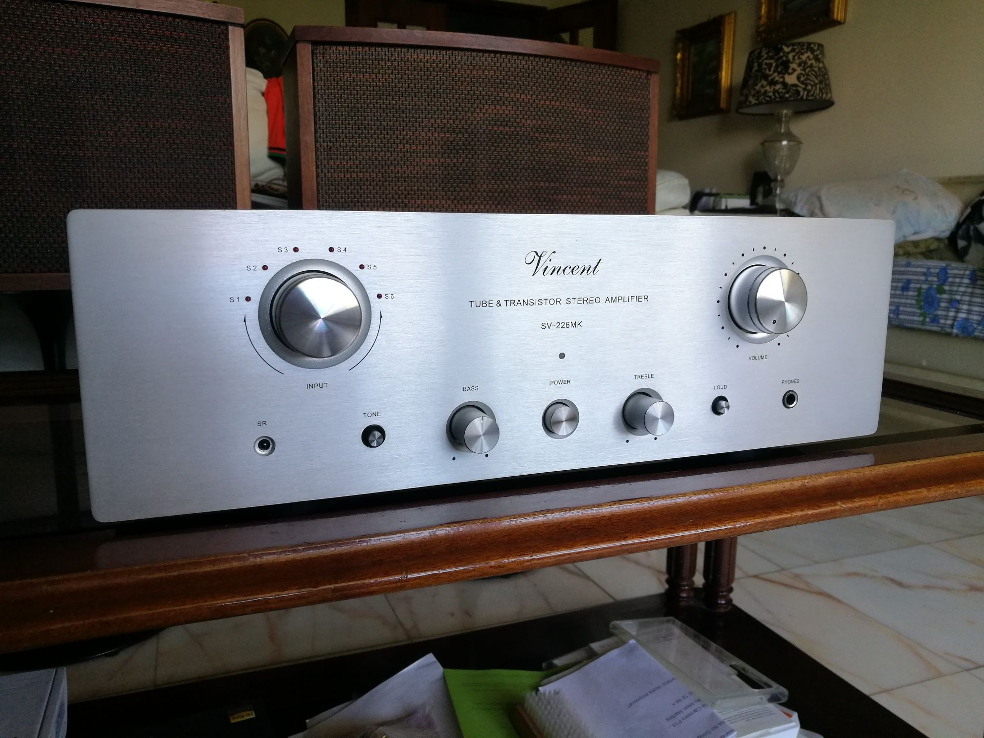 Vincent SV-226 MK Amplificador Integrado Híbrido