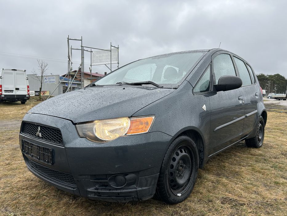Colt 1.1 benzyna 2010r 223 tys km