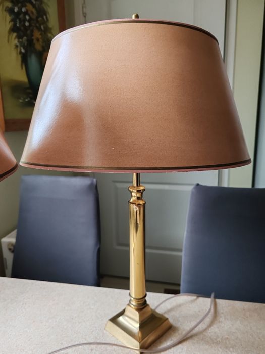 Lampy stojące złote