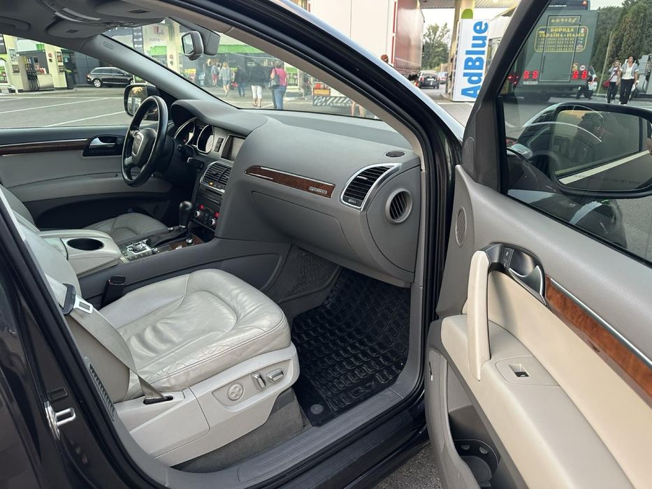 Продам AUDI Q7 3.0tdi