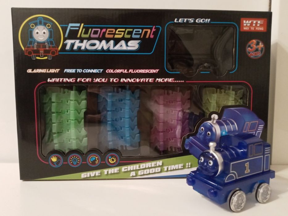 Tomek-fluorescencyjne, świecące tory z pojazdem-zestaw nowy