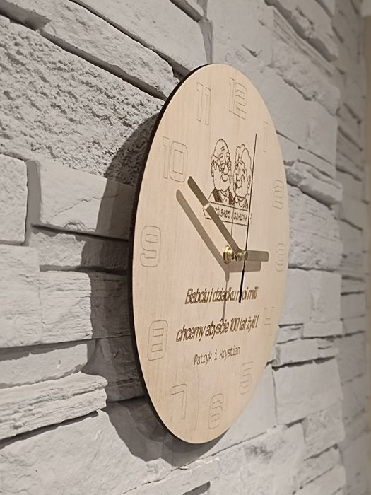 Unikalny zegar z dedykacją