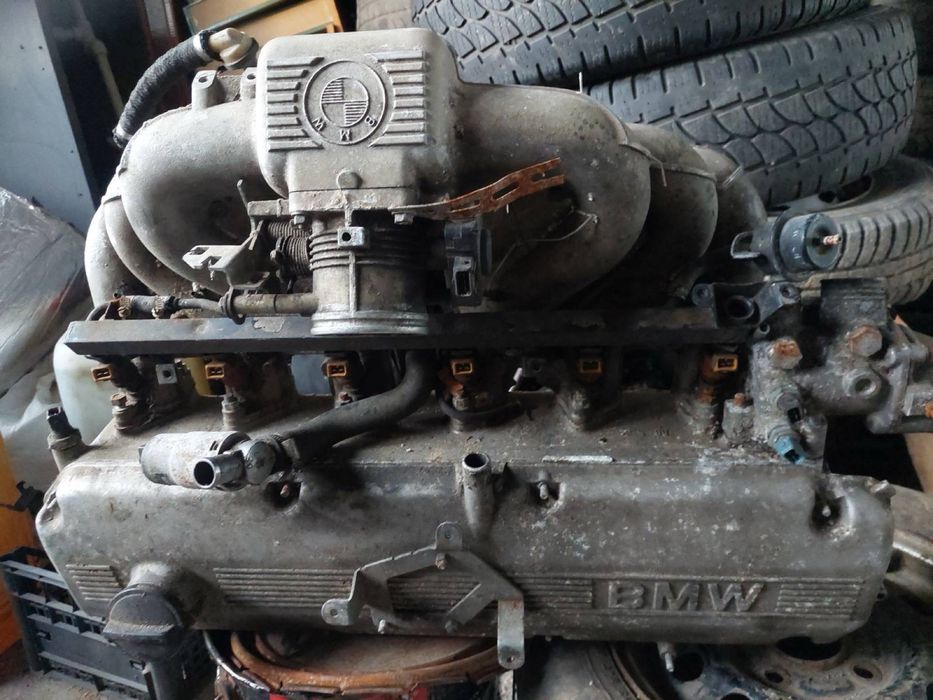 Головка блоку BMW M30B30 (3.0 л)