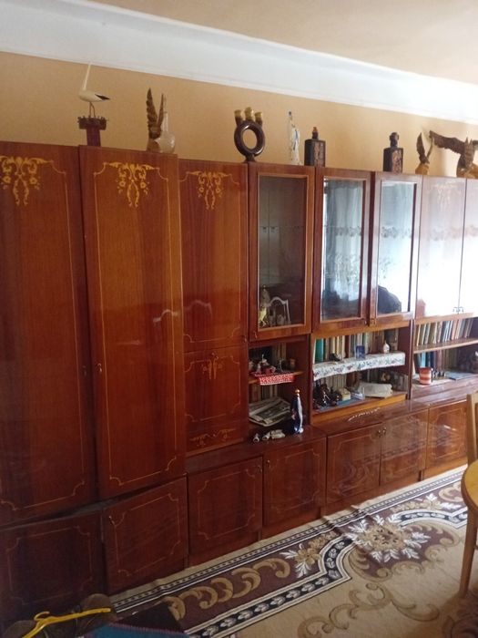 Добрий будинок на дві сім'ї 2.5 км від м. Берегове в с.(Астей) Лужанка