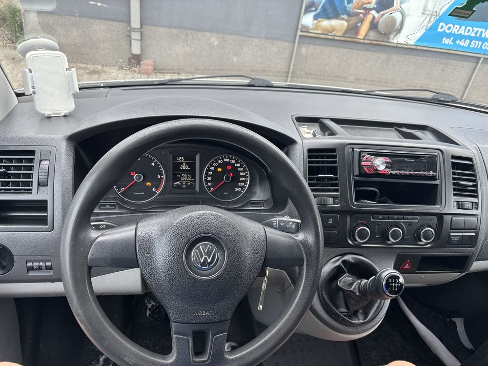 VW T5 Lift 2.0 145 km 10r bdb