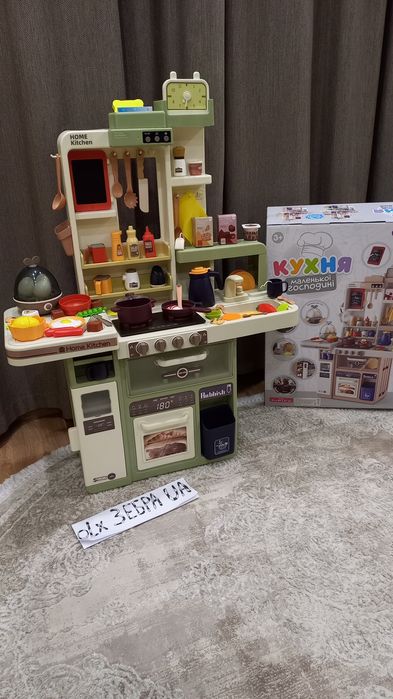 Кухня дитячі 93см.з яйцеваркою нові 74придмета,,лимо тойс,, муз,світ,