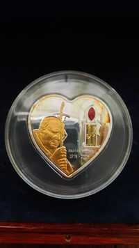 Wyjątkowa moneta Jan Paweł II 10$ w kształcie serca Swarovski