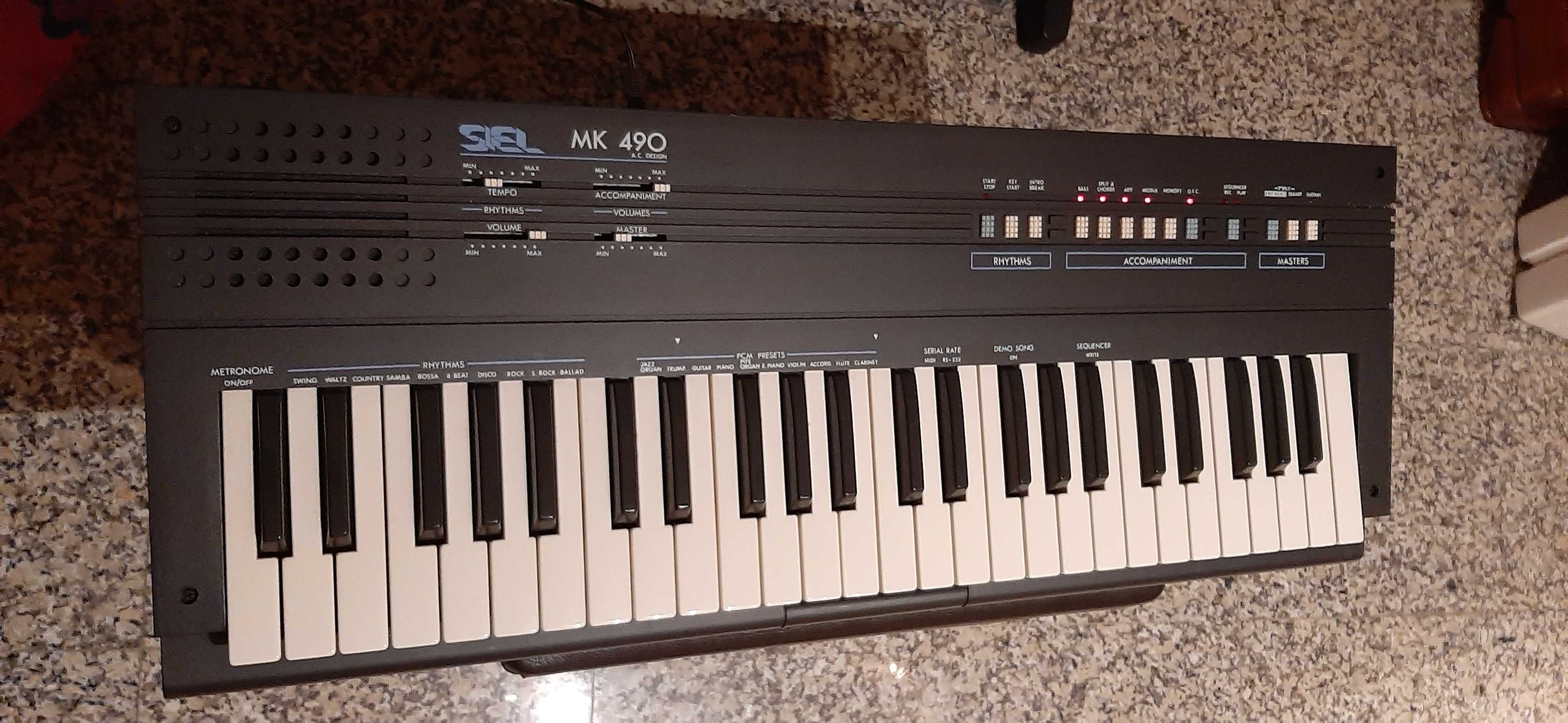 Orgão vintage SIEL MK 490