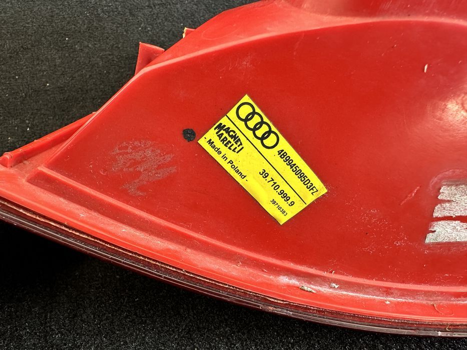 Audi A6 C5 Avant lampa tył tylna prawa lewa kombi
