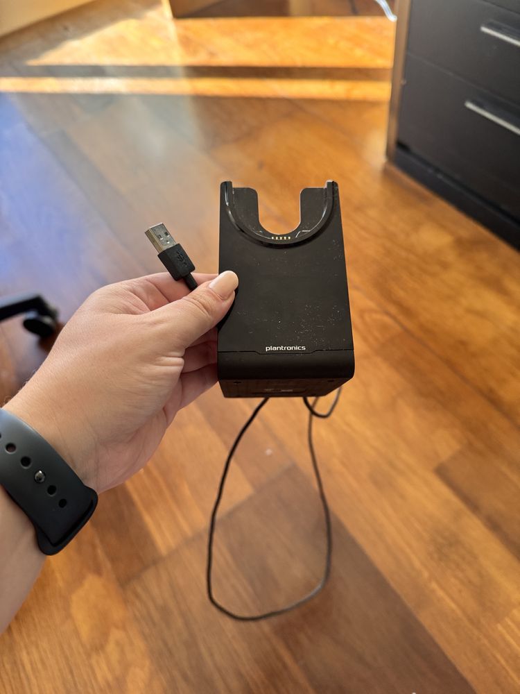 Carregador Plantronics para auscultadores