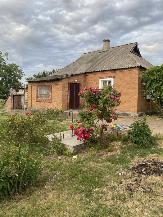 Будинок на скалі біля 7 школи