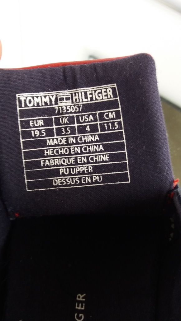 Tommy Hilfiger Nowe 19.5 cm Oryginalne buciki niemowlece niechodki