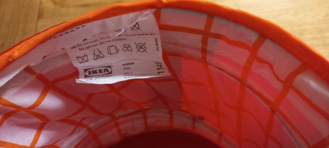Organizery na przybory szkolne ikea i kredki