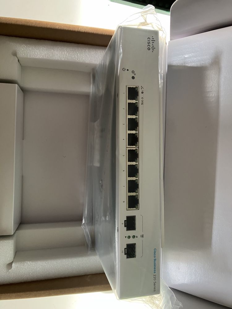 Cisco CBS 220-8T-E-2G-EU