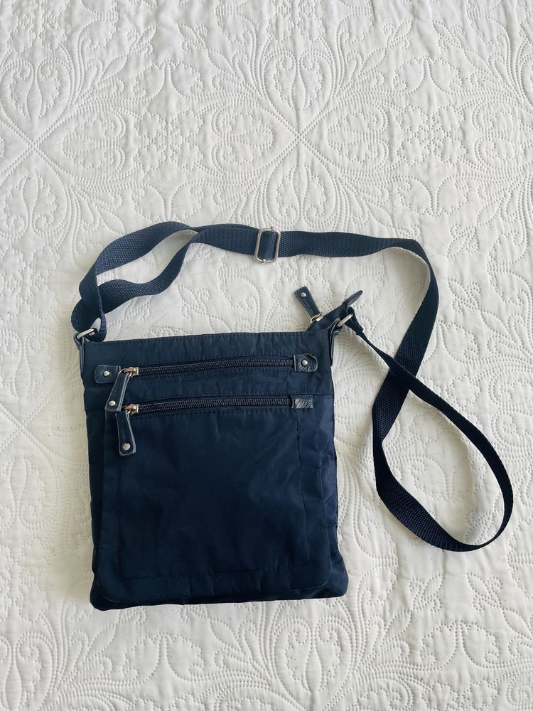 F&F torebka listonoszka messenger cross body  granatowa